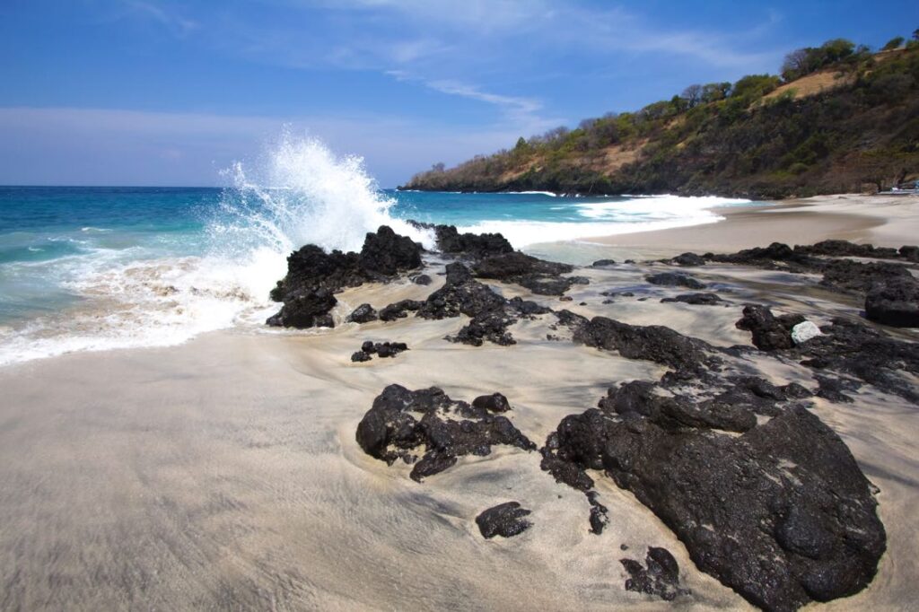 Лучшие пляжи Бали в 2023 году: плавание, серфинг.